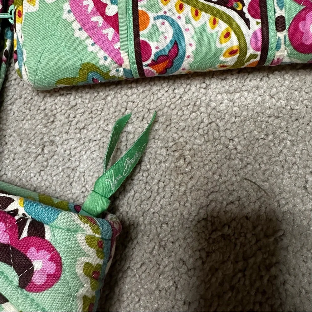 Vera Bradley Plum Crazy Tote & Turnlock Wallet – Retired Pattern - Picture 4 of 9